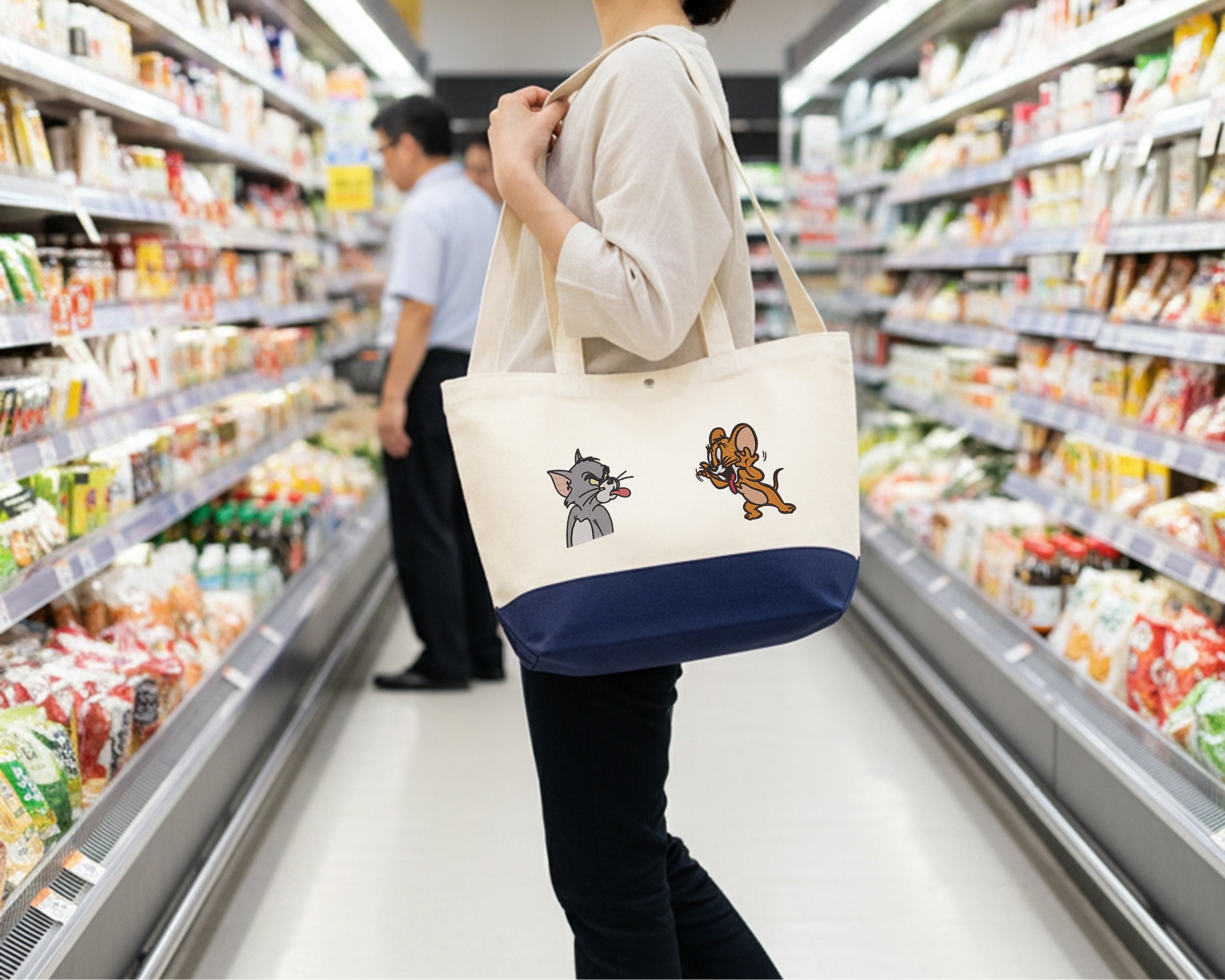 Embroidered Tom & Jerry Tote Bag 17L