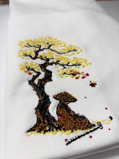 Camiseta de algodón premium de alto gramaje bordada con la filosofía samurái japonesa “Ichigo Ichie”