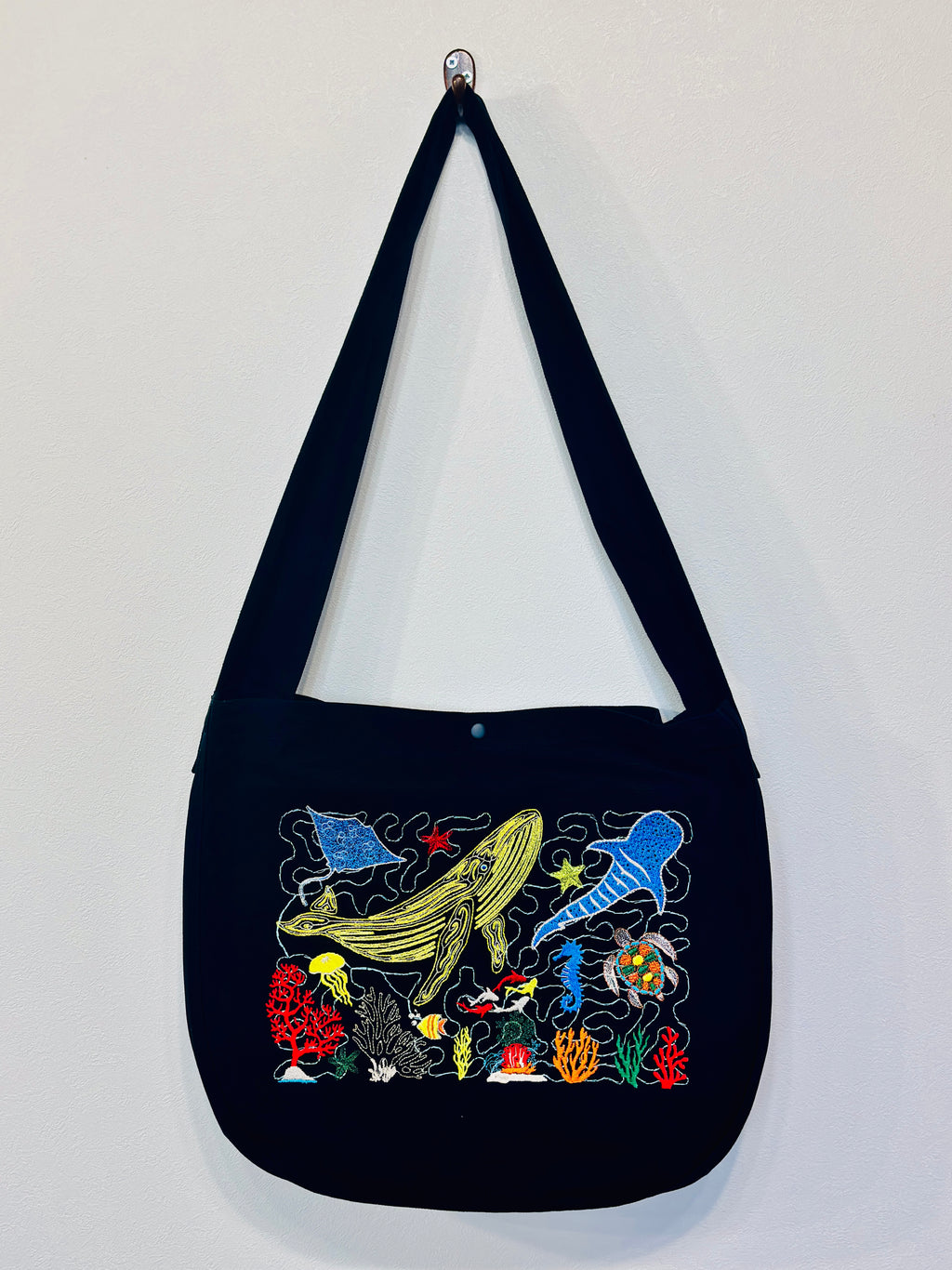 Nautical Beach Bag Embroidered Tote Bag 20L | Ocean Life Canvas Shoulder Bag | Coastal Vacation Tote