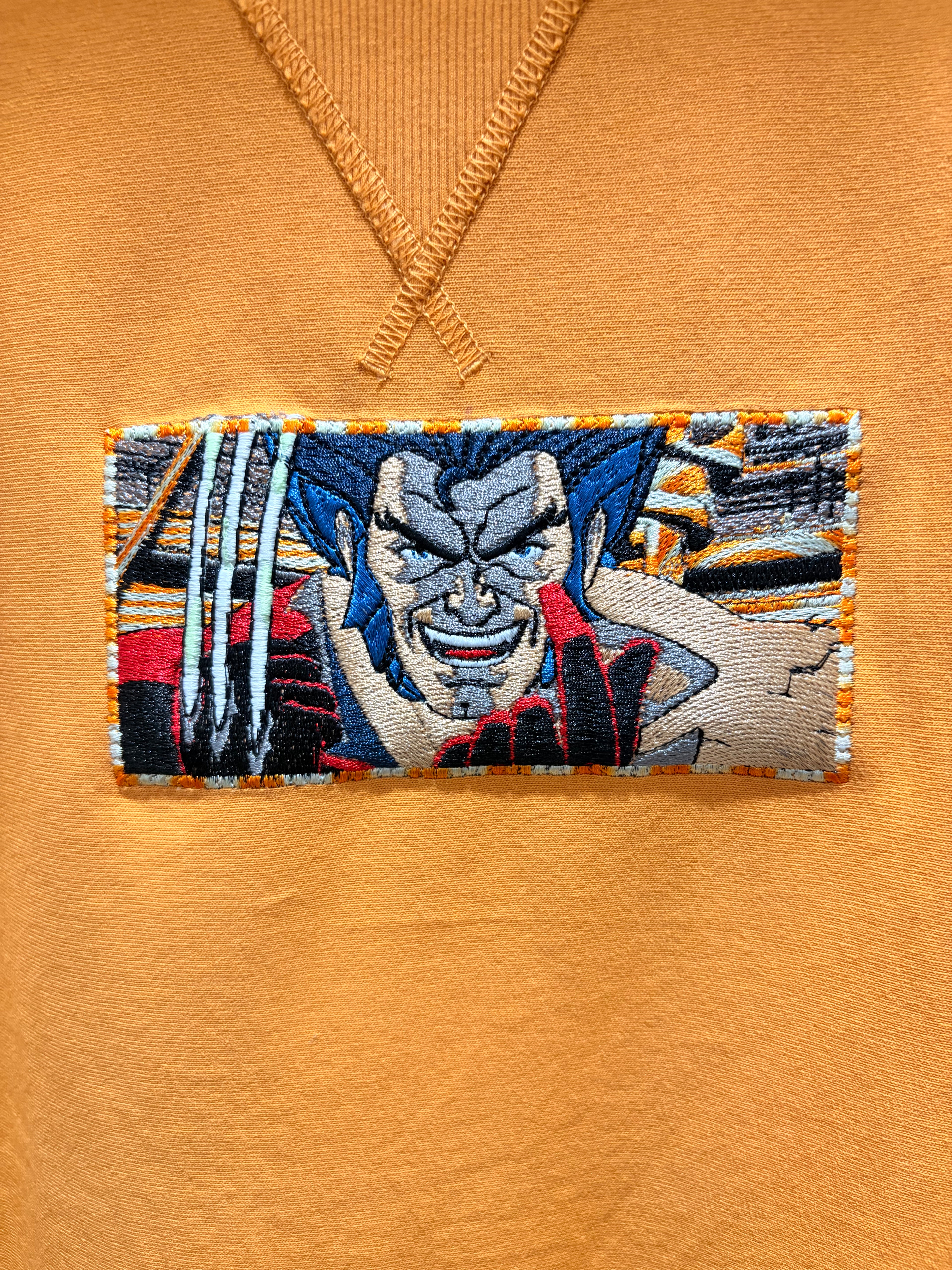 Sudadera Premium Bordada Wolverine X Men 97 Manga 5/8 | Garras que brillan en la oscuridad