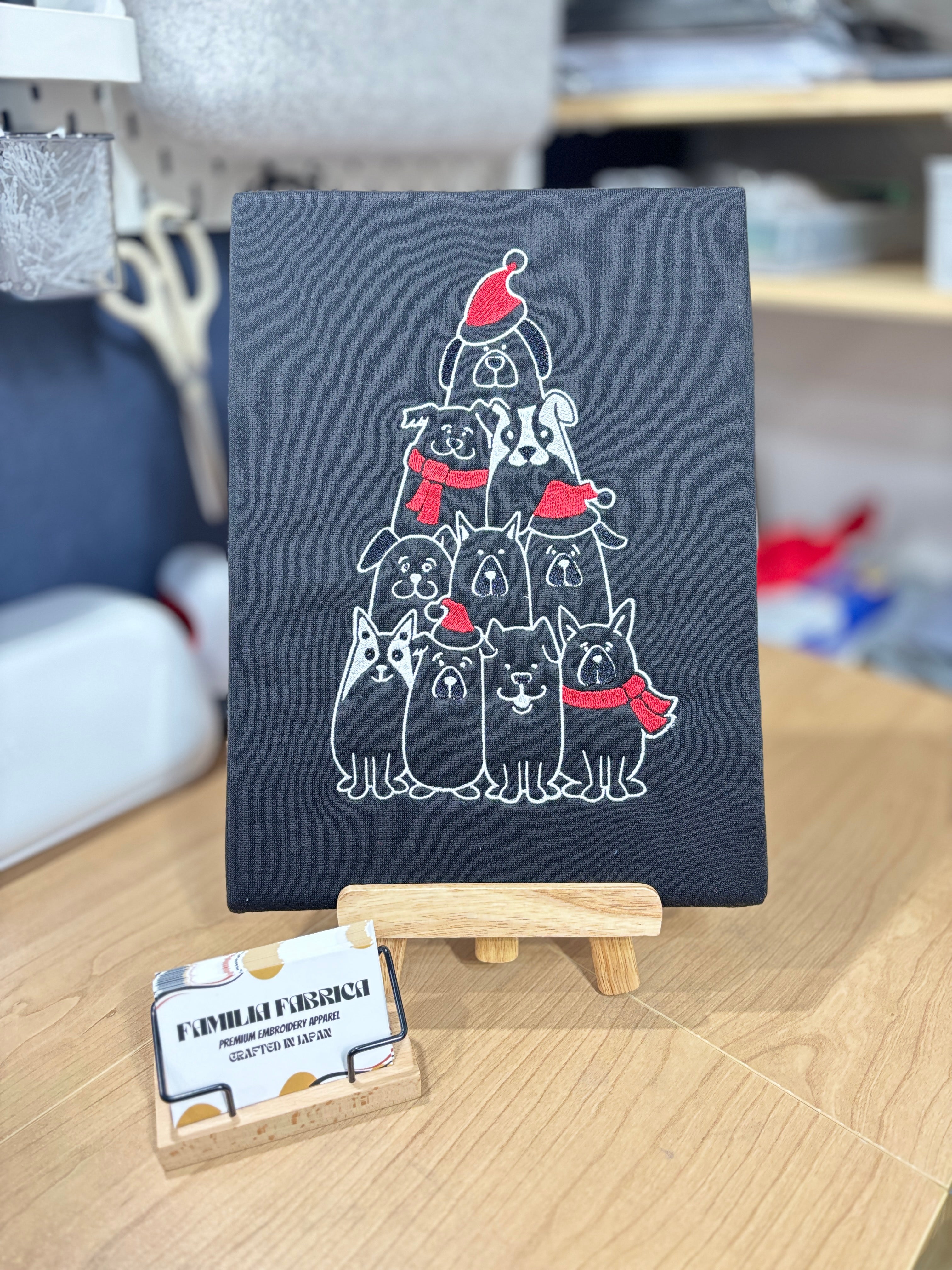 クリスマス 犬好き ホリデー クリスマスツリー 刺繍 壁飾り キャンバスフレーム