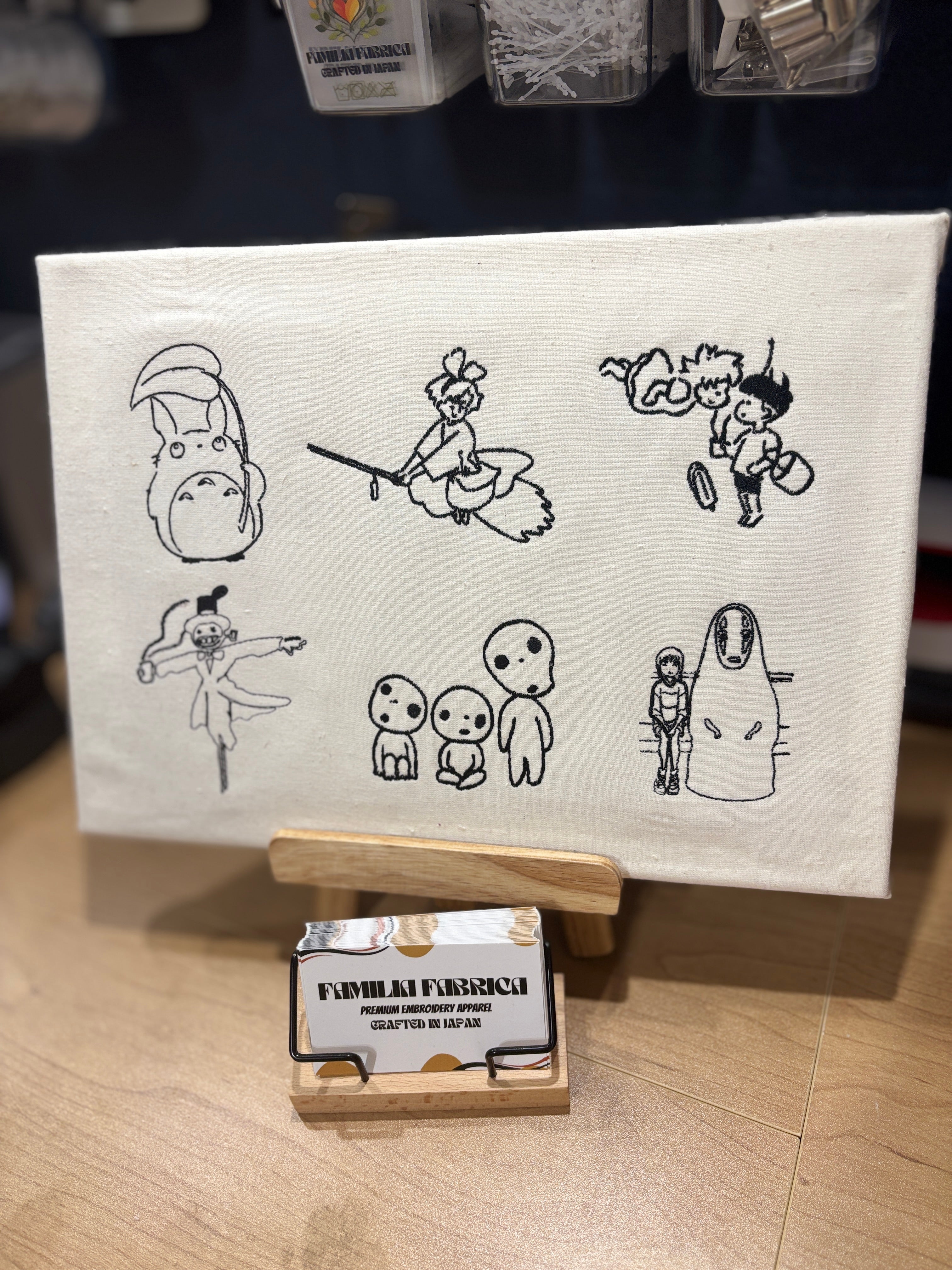 ジブリ風ラインアート刺繍キャンバスフレーム壁装飾