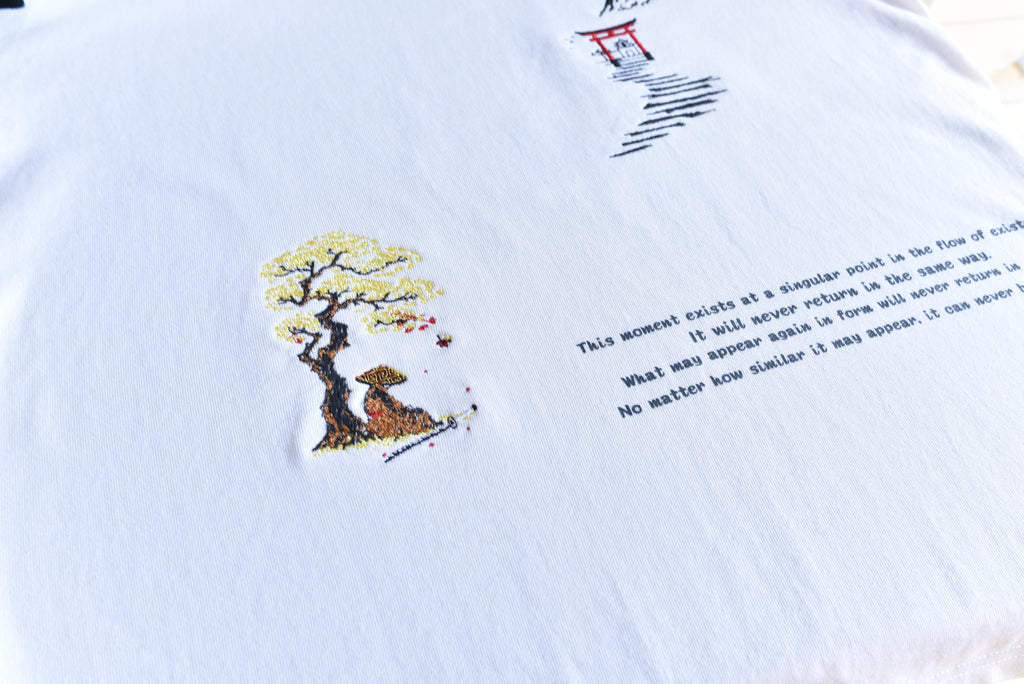 日本の侍の美徳「一期一会」刺繍入り厚手320GSMプレミアムコットンTシャツ | 限定版 | – ホワイト サイズL | グローバル無料配送
