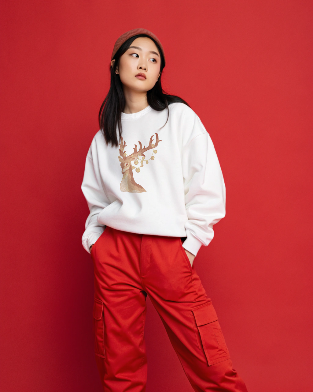 Sudadera con capucha y bordado de reno navideño | Sudadera | Camiseta