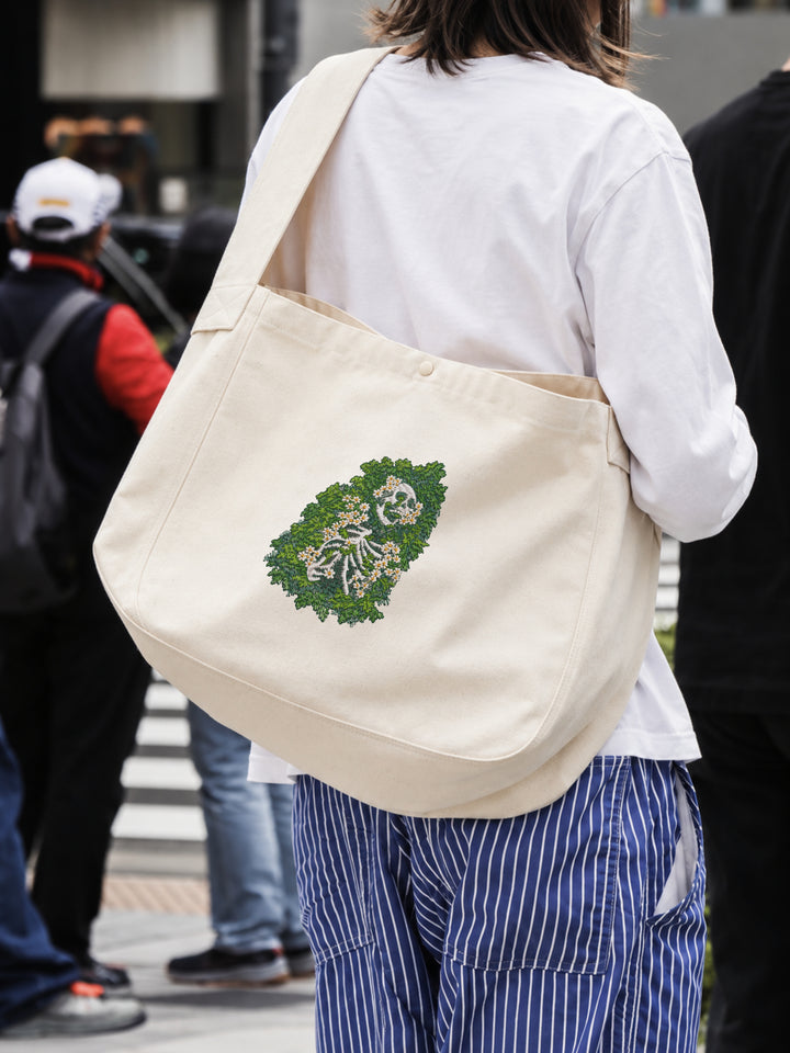 Bones in Bloom | Gothic Floral Skeleton Embroidered Tote Bag – 20L