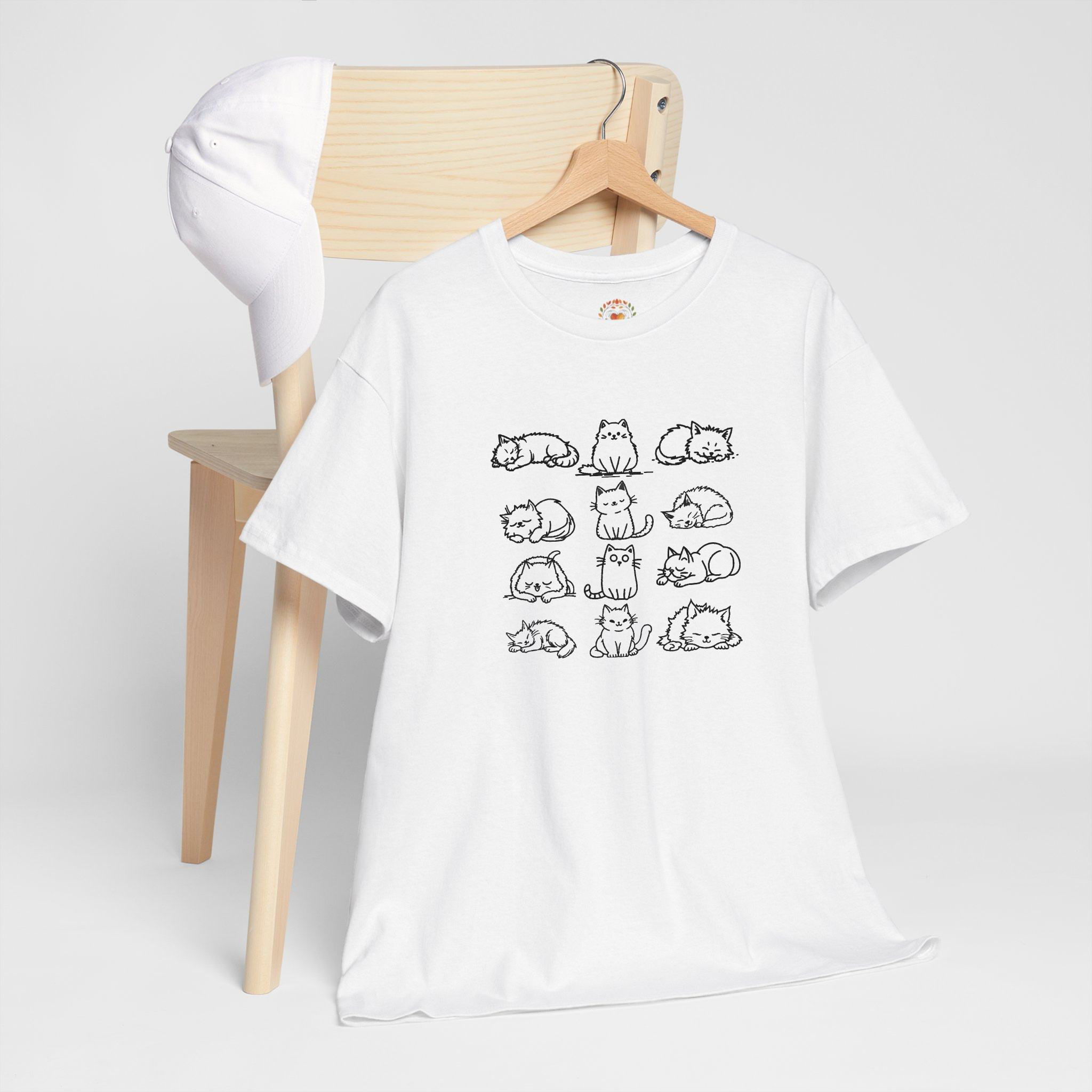遊び心のある子猫の刺繍パーカー | スウェットシャツ | Tシャツ