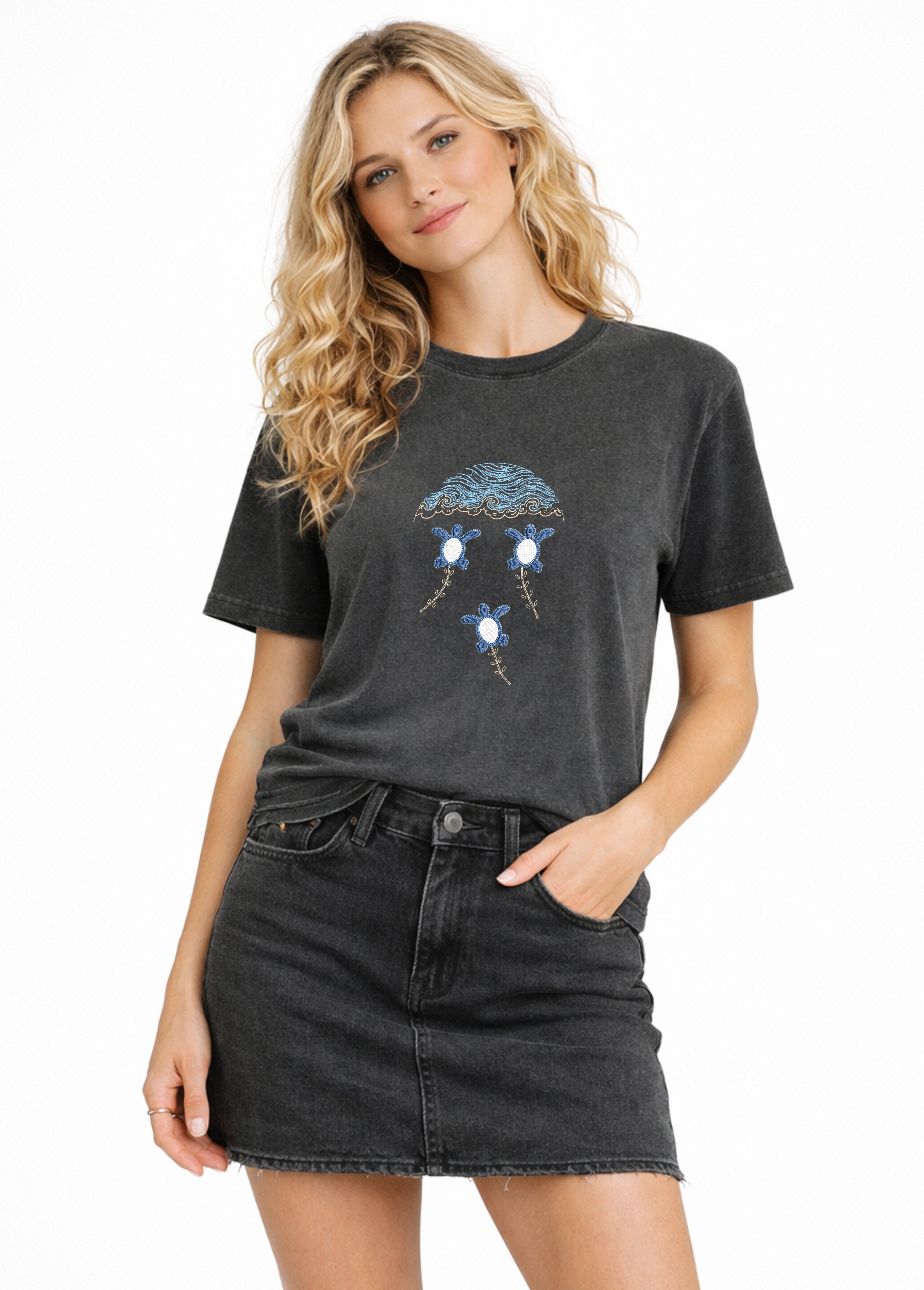 ウミガメの赤ちゃん柄Tシャツ 親子お揃い 大人用・キッズ用